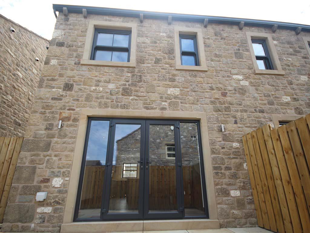 3 bedroom semi-detached house Let Agreed in Barnoldswick - IMG_6511.JPG